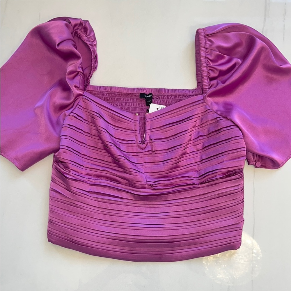 NWT Elegant Purple/Pink Express Cropped Top with Puff Sleeves Size M - Picture 2 of 6